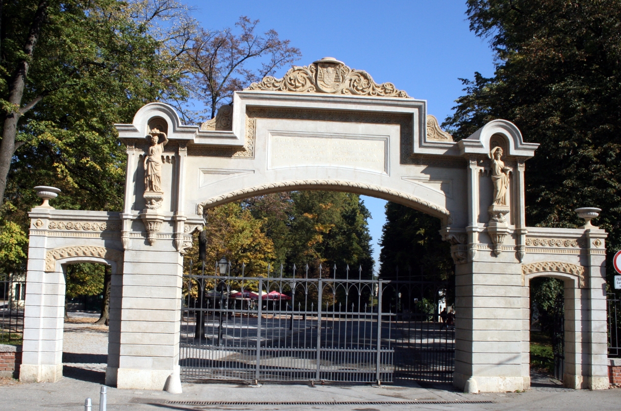 Est-ce que le plus vieux parc d'Europe est aussi beau que Central Park ?