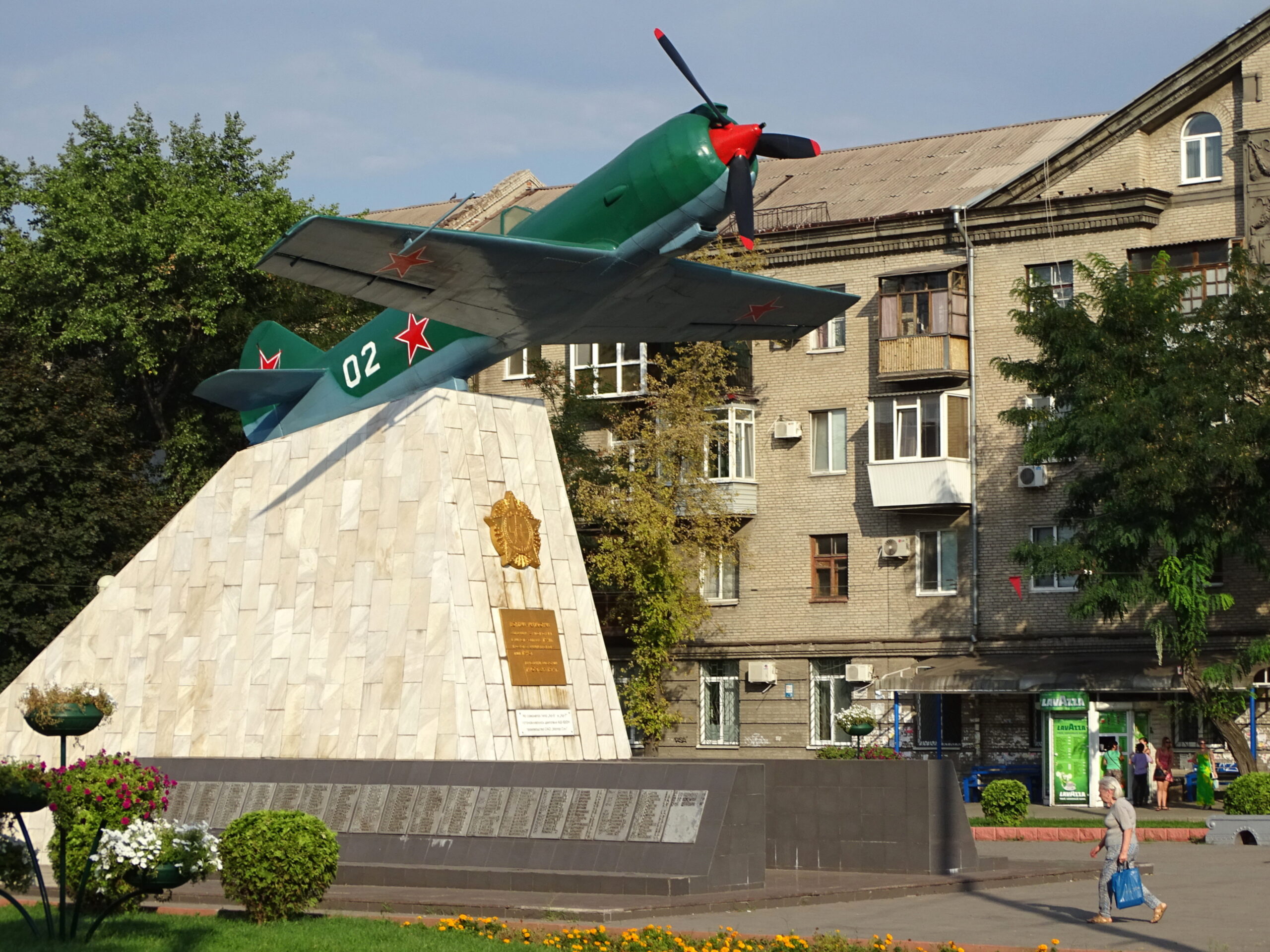Le La-11 : Un avion qui a vécu entre deux mondes technologiques ?