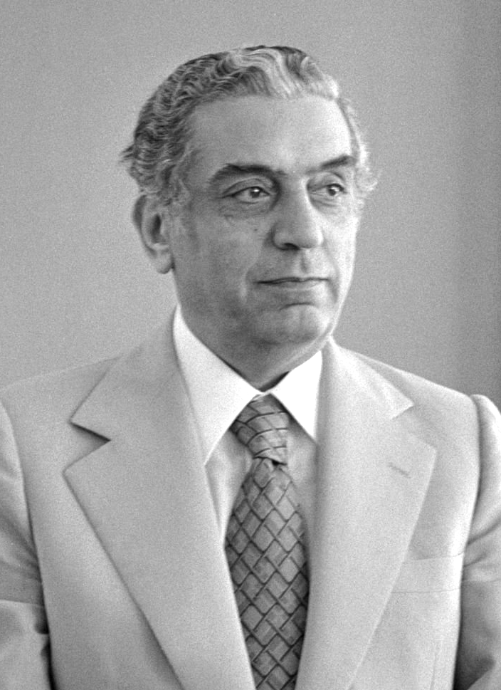 Pourquoi les dates de Wikipédia changent-elles ? Le cas Elias Sarkis