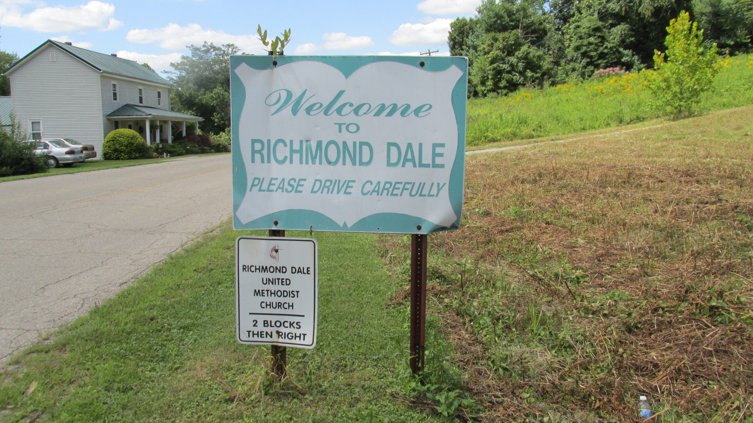 Richmond Dale : Un petit village, mais combien de versions ?